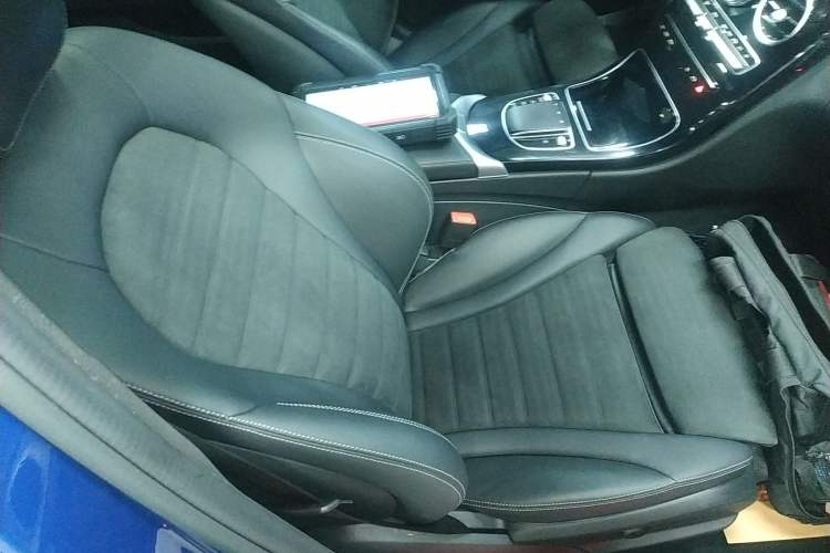 Used Mercedes-Benz C-Class 2019 C 260 Sport Edition Right Front Seat