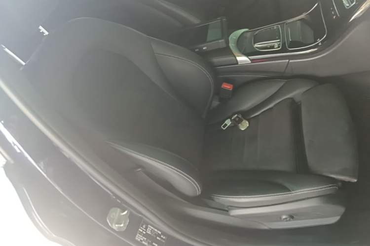 Used Mercedes-Benz C-Class 2019 C 260 Sport Edition Right Front Seat