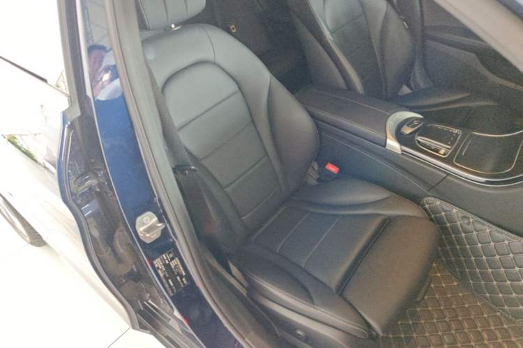 Used Mercedes-Benz C-Class 2019 Restyled C 260 L Sport Edition Right Front Seat