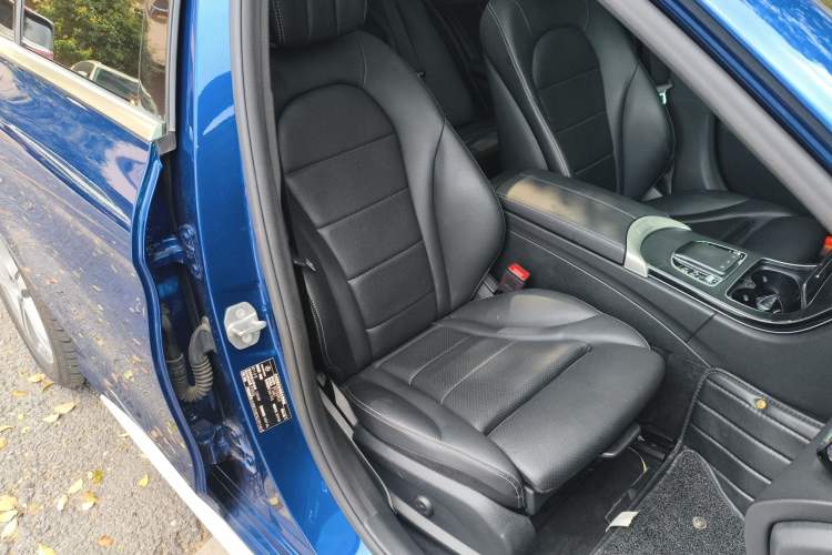 Used Mercedes-Benz C-Class 2019 Restyled C 260 L Sport Edition Right Front Seat