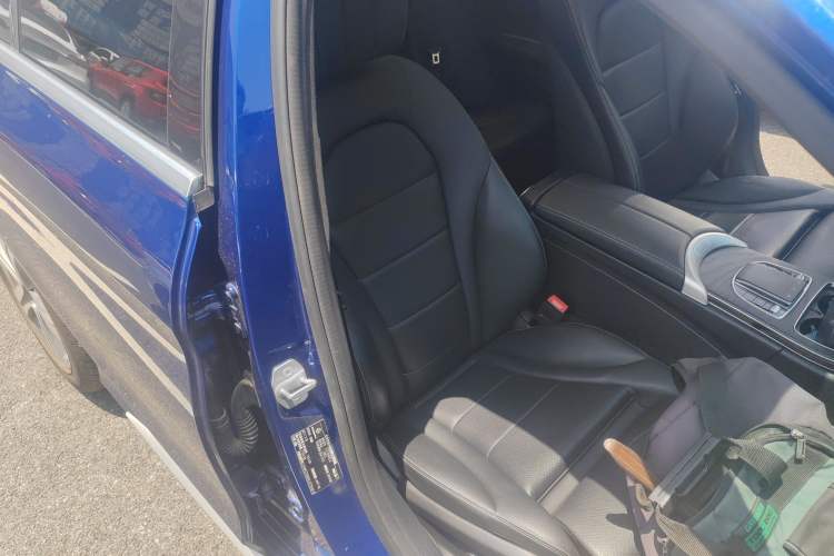 Used Mercedes-Benz C-Class 2019 Restyled C 260 L Sport Edition Right Front Seat