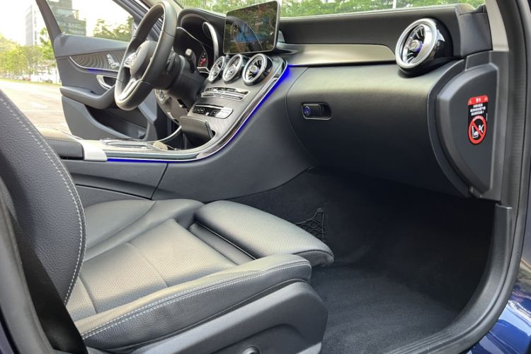 Used Mercedes-Benz C-Class 2019 C 180 L Fashion Edition Sport Version Right Front Seat