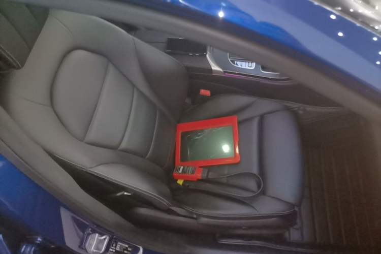 Used Mercedes-Benz C-Class 2019 C 260 L Sport Edition Right Front Seat