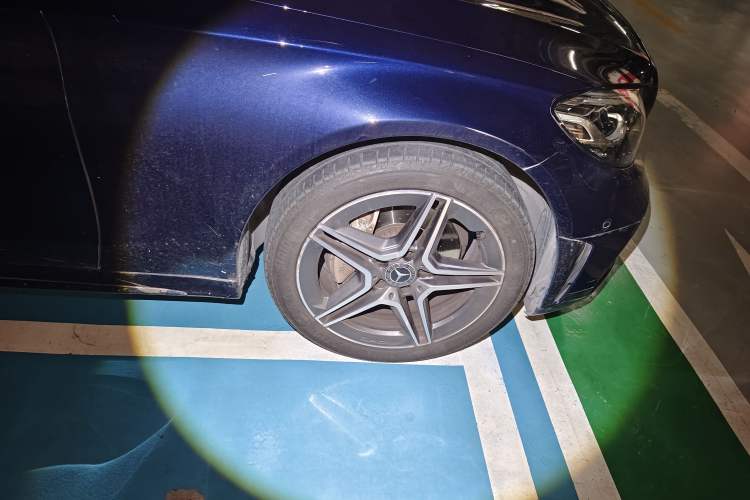 Used Mercedes-Benz C-Class 2019 C 260 Estate Right Front Wheel Hub