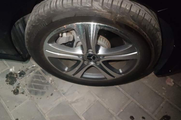 Used Mercedes-Benz C-Class 2019 C 260 L Sport Edition Right Front Wheel Hub