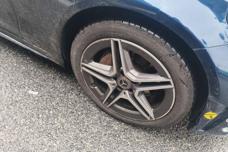 Used Mercedes-Benz C-Class 2019 C 260 Estate Right Front Wheel Hub