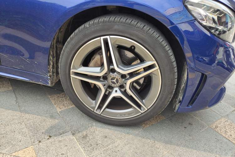 Used Mercedes-Benz C-Class 2019 C 260 Estate Right Front Wheel Hub