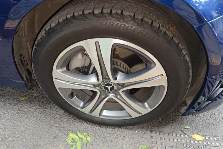 Used Mercedes-Benz C-Class 2019 C 260 L Sport Edition Right Front Wheel Hub