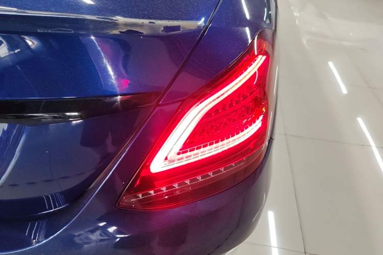 Used Mercedes-Benz C-Class 2019 C 260 L Sport Edition Right Rear Taillight