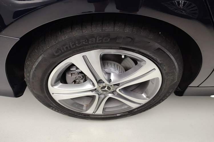 Used Mercedes-Benz C-Class 2019 Restyled C 260 L Sport Edition Right Rear Wheel Hub
