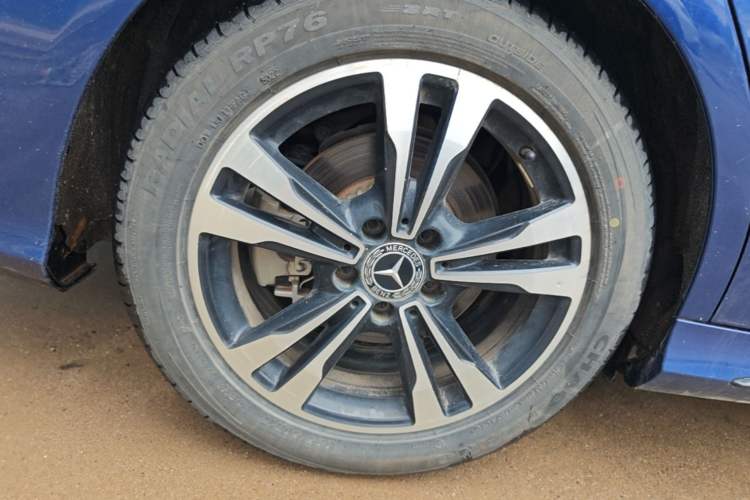 Used Mercedes-Benz C-Class 2019 C 260 Sport Edition Right Rear Wheel Hub