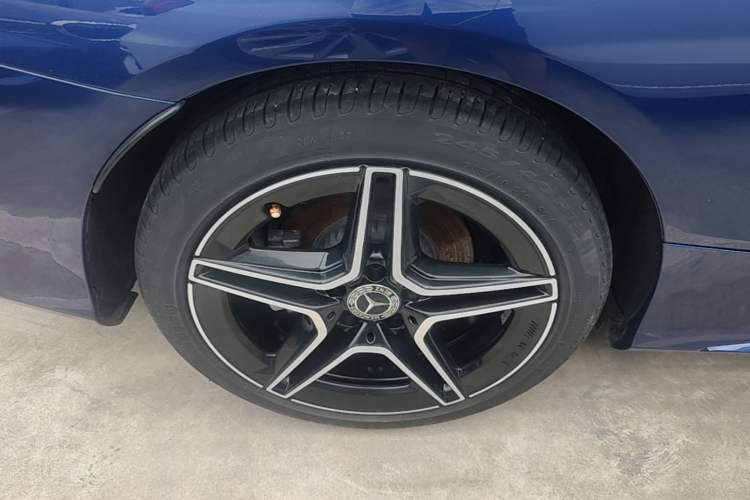 Used Mercedes-Benz C-Class 2019 C 260 Coupe Right Rear Wheel Hub