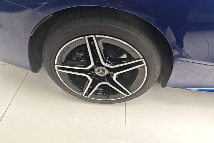 Used Mercedes-Benz C-Class 2019 C 260 Coupe Right Rear Wheel Hub