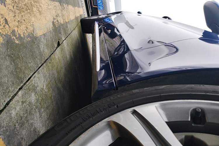 Used Mercedes-Benz C-Class 2019 Restyled C 260 L Sport Edition Right Side Sill
