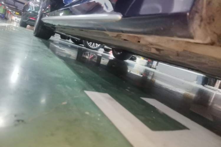 Used Mercedes-Benz C-Class 2019 C 180 L Fashion Edition Sport Version Right Side Sill