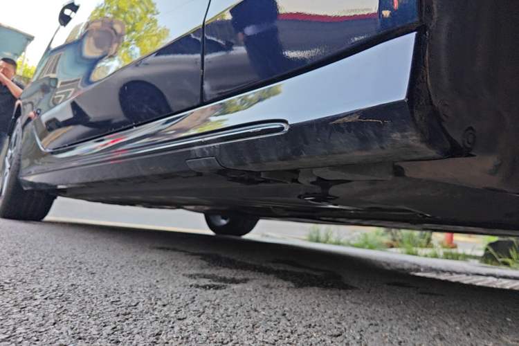 Used Mercedes-Benz C-Class 2019 C 260 Coupe Right Side Sill