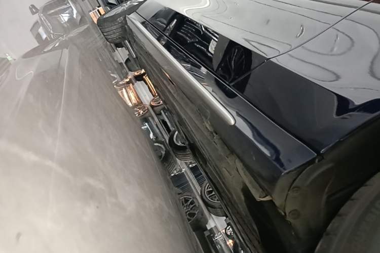 Used Mercedes-Benz C-Class 2019 C 180 L Fashion Edition Sport Version Right Side Sill