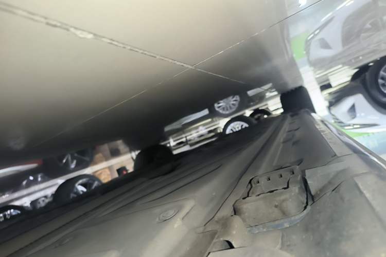 Used Mercedes-Benz C-Class 2019 C 180 L Fashion Edition Sport Version Right Side Sill