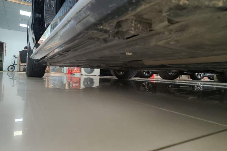 Used Mercedes-Benz C-Class 2019 Restyled C 260 L Sport Edition Right Side Sill