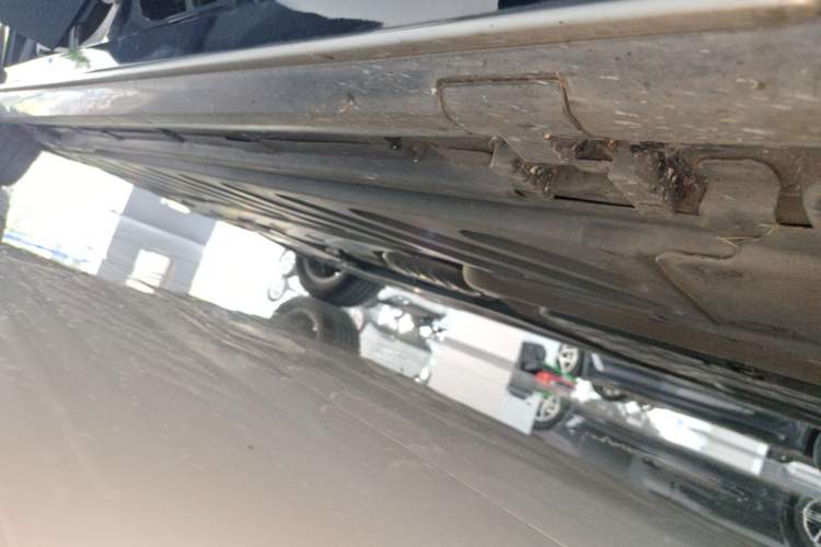 Used Mercedes-Benz C-Class 2019 Restyled C 260 L Sport Edition Right Side Sill