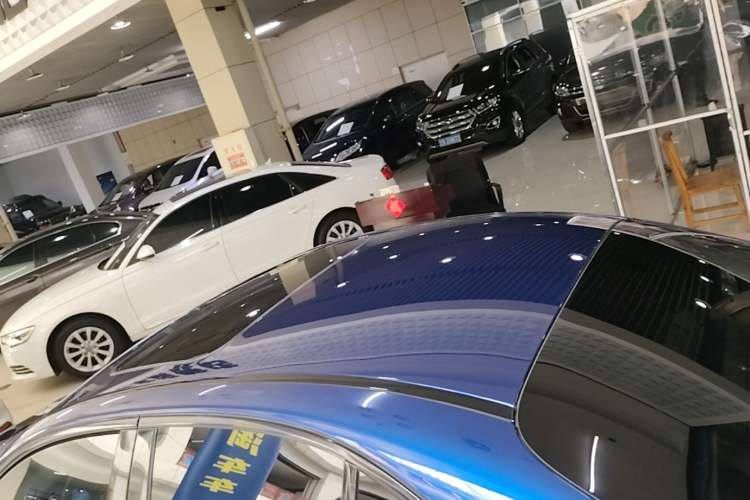 Used Mercedes-Benz C-Class 2019 C 260 Sport Edition Roof