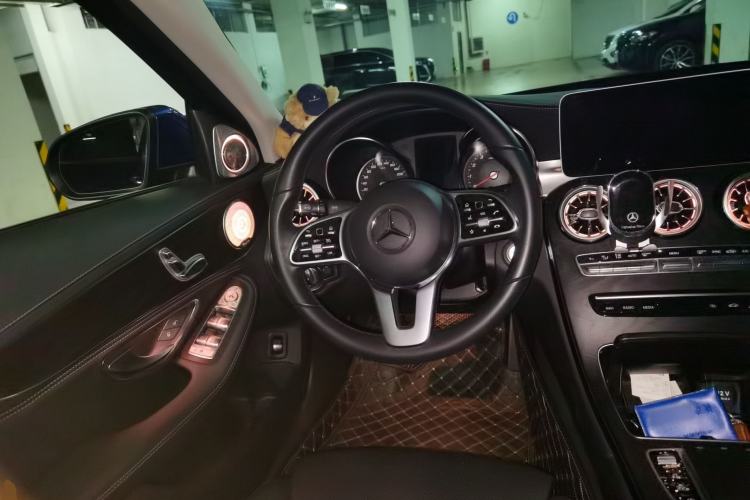 Used Mercedes-Benz C-Class 2019 C 180 L Fashion Edition Sport Version Steering Wheel