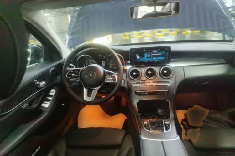 Used Mercedes-Benz C-Class 2019 C 180 L Fashion Edition Sport Version Steering Wheel
