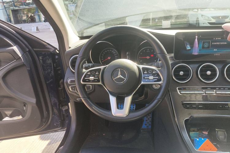 Used Mercedes-Benz C-Class 2019 C 180 L Fashion Edition Sport Version Steering Wheel
