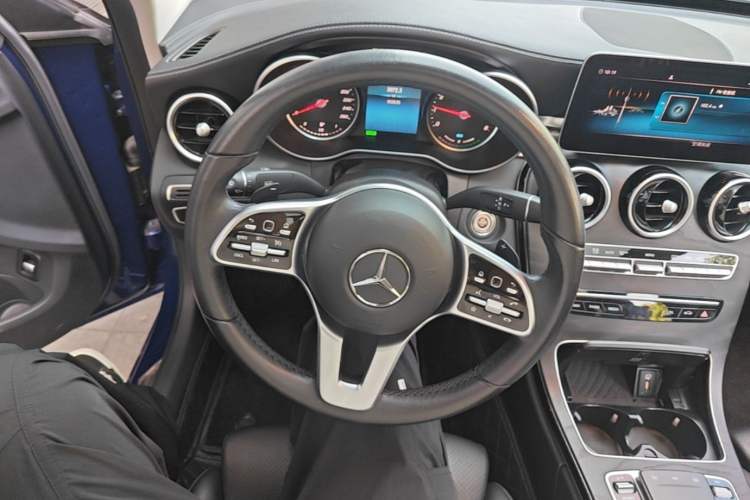 Used Mercedes-Benz C-Class 2019 C 260 L Sport Edition Steering Wheel