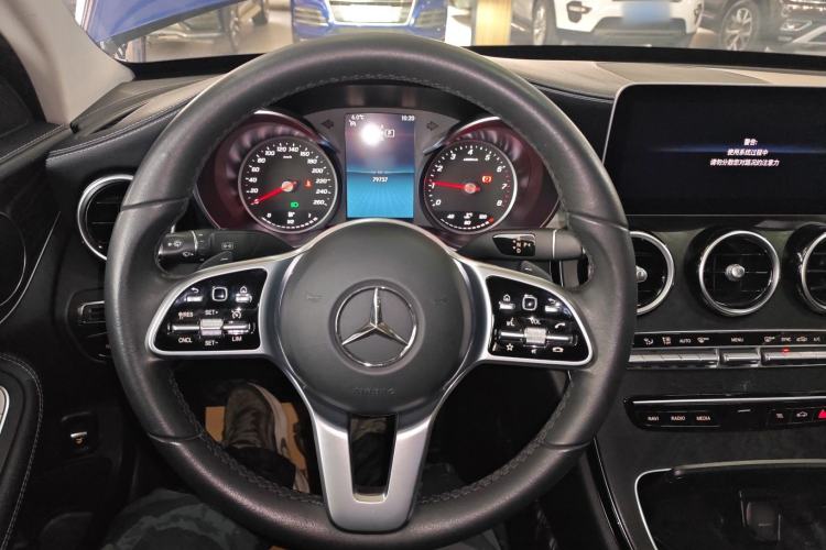 Used Mercedes-Benz C-Class 2019 C 180 L Fashion Edition Sport Version Steering Wheel