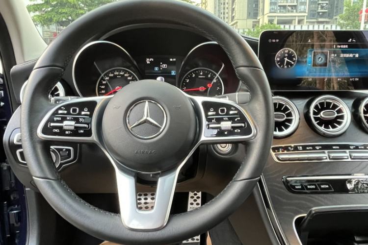 Used Mercedes-Benz C-Class 2019 C 180 L Fashion Edition Sport Version Steering Wheel