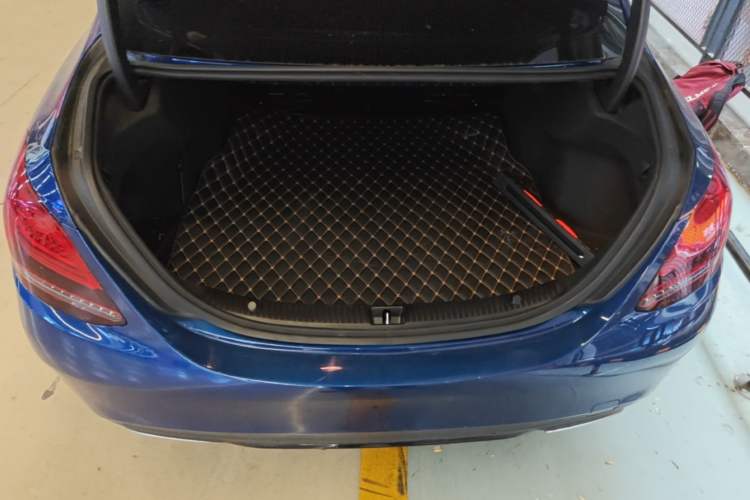 Used Mercedes-Benz C-Class 2019 C 260 Sport Edition Trunk