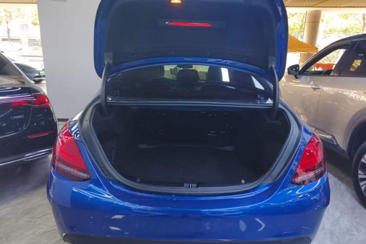 Used Mercedes-Benz C-Class 2019 C 260 Sport Edition Trunk