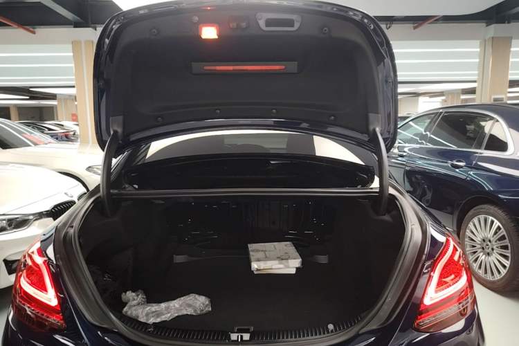 Used Mercedes-Benz C-Class 2019 Restyled C 260 L Sport Edition Trunk