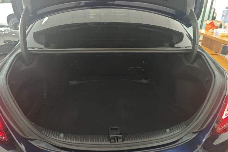 Used Mercedes-Benz C-Class 2019 Restyled C 260 L Sport Edition Trunk