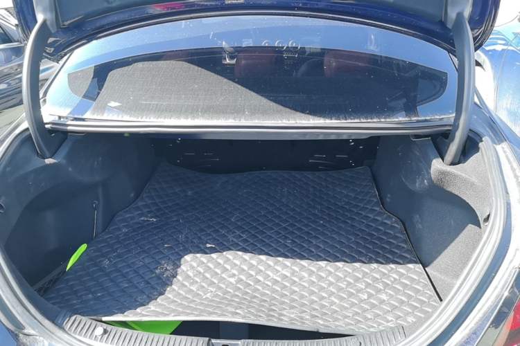 Used Mercedes-Benz C-Class 2019 C 260 Sport Edition Trunk