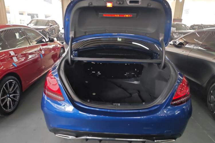 Used Mercedes-Benz C-Class 2019 C 180 L Fashion Edition Sport Version Trunk