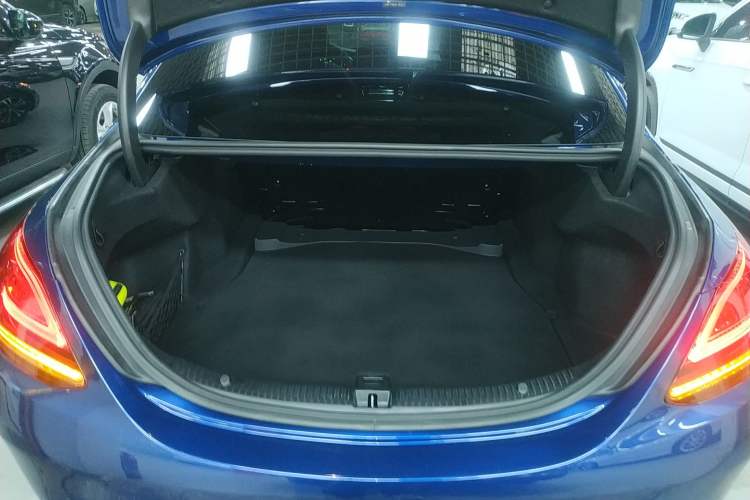 Used Mercedes-Benz C-Class 2019 C 260 Sport Edition Trunk