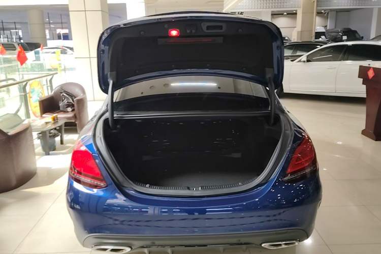 Used Mercedes-Benz C-Class 2019 C 260 Sport Edition Trunk