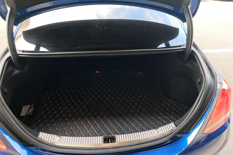 Used Mercedes-Benz C-Class 2019 C 260 Sport Edition Trunk