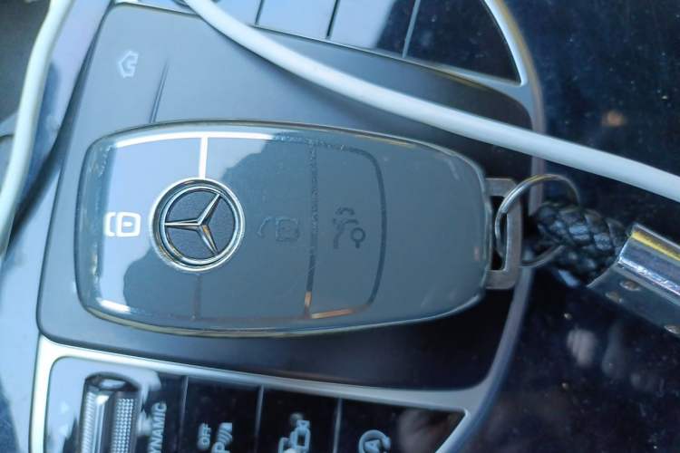 Used Mercedes-Benz C-Class 2019 C 260 Sport Edition Vehicle Key