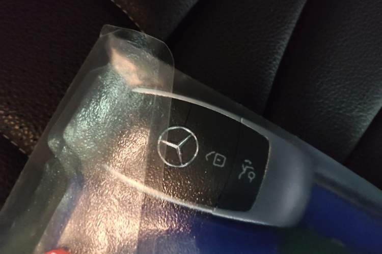 Used Mercedes-Benz C-Class 2019 C 260 L Sport Edition Vehicle Key