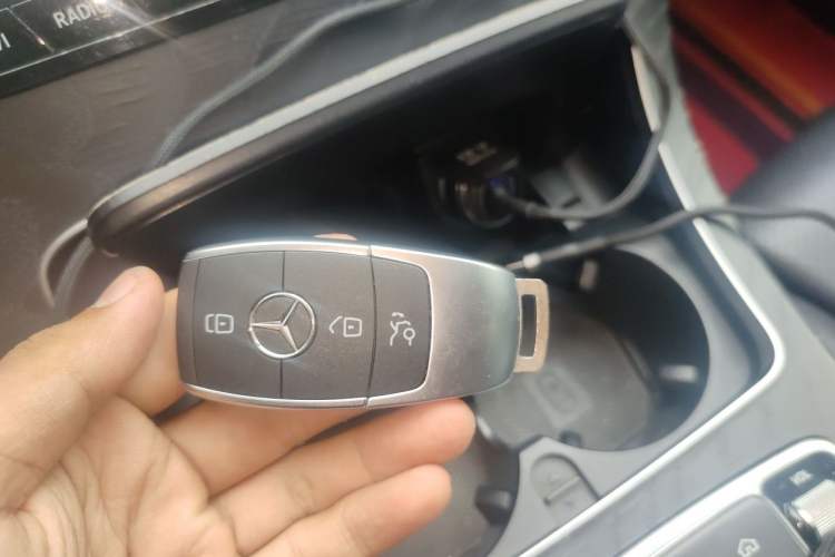 Used Mercedes-Benz C-Class 2019 C 180 L Fashion Edition Sport Version Vehicle Key