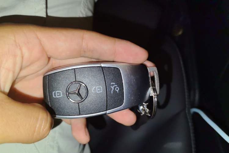 Used Mercedes-Benz C-Class 2019 C 180 L Fashion Edition Sport Version Vehicle Key