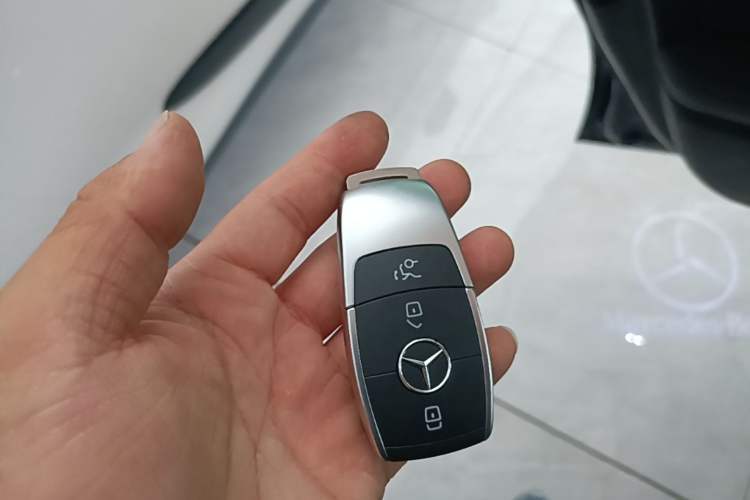 Used Mercedes-Benz C-Class 2019 C 180 L Fashion Edition Sport Version Vehicle Key