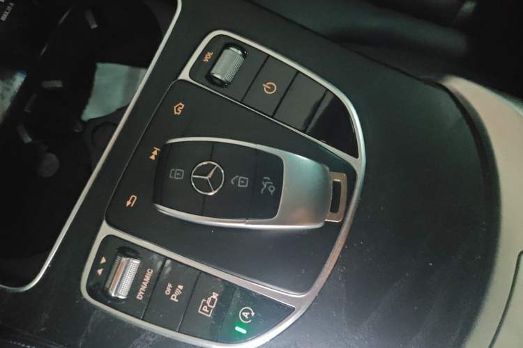 Used Mercedes-Benz C-Class 2019 C 180 L Fashion Edition Sport Version Vehicle Key