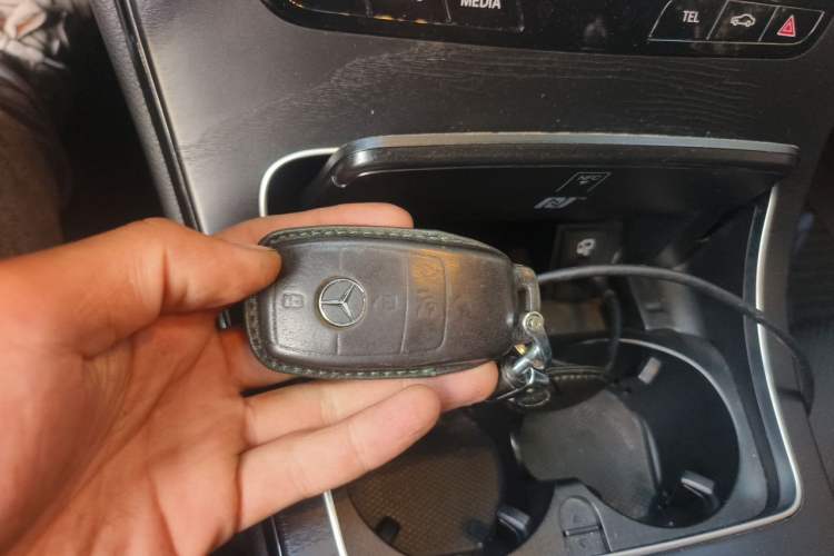 Used Mercedes-Benz C-Class 2019 Restyled C 260 L Sport Edition Vehicle Key