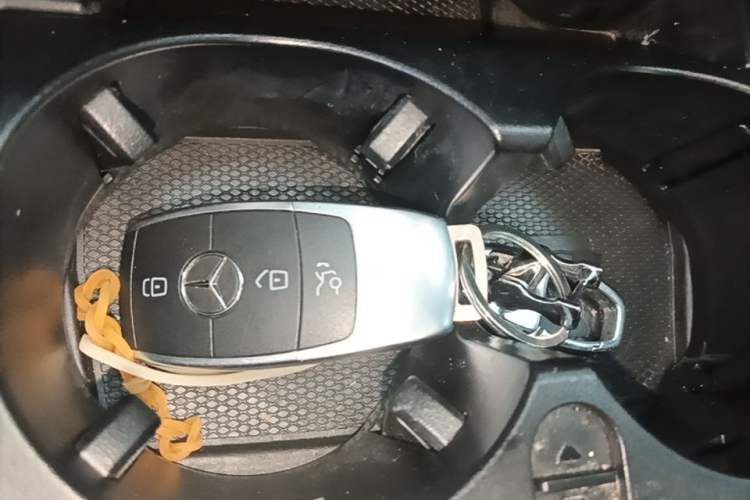 Used Mercedes-Benz C-Class 2019 C 180 L Fashion Edition Sport Version Vehicle Key
