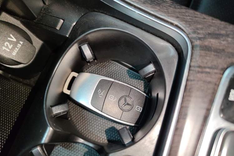 Used Mercedes-Benz C-Class 2019 C 180 L Fashion Edition Sport Version Vehicle Key
