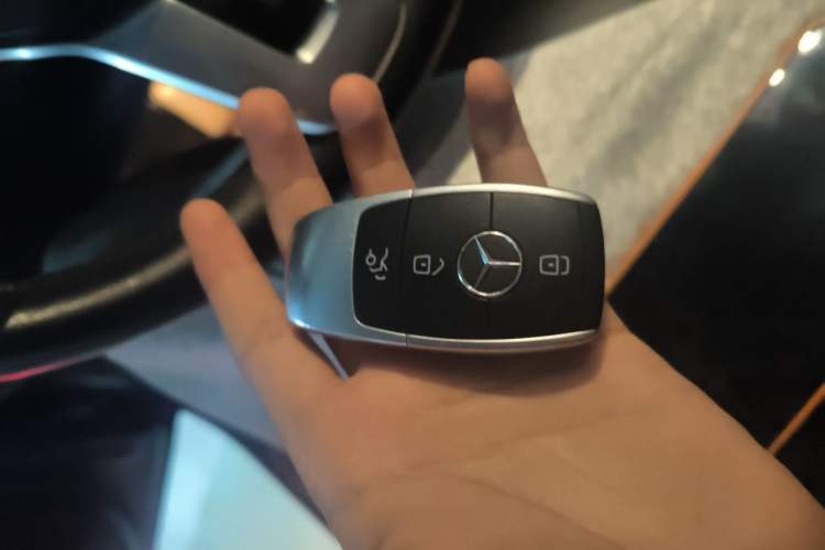 Used Mercedes-Benz C-Class 2019 C 180 L Fashion Edition Sport Version Vehicle Key